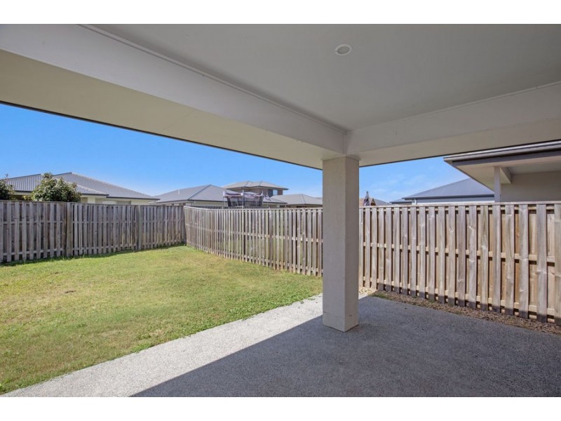 53 Ningaloo Drive, Pimpama QLD 4209