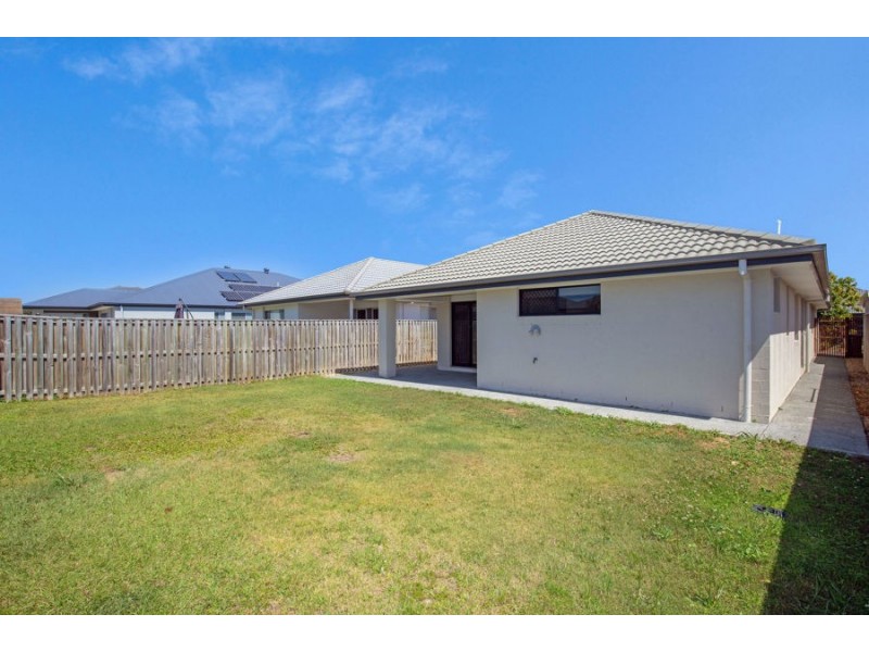 53 Ningaloo Drive, Pimpama QLD 4209