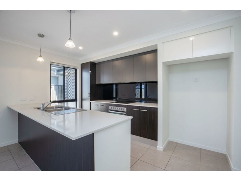 53 Ningaloo Drive, Pimpama QLD 4209