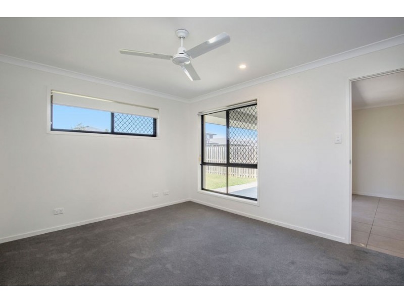 53 Ningaloo Drive, Pimpama QLD 4209