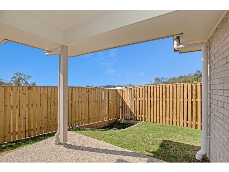 4 Oxford St, Pimpama QLD 4209