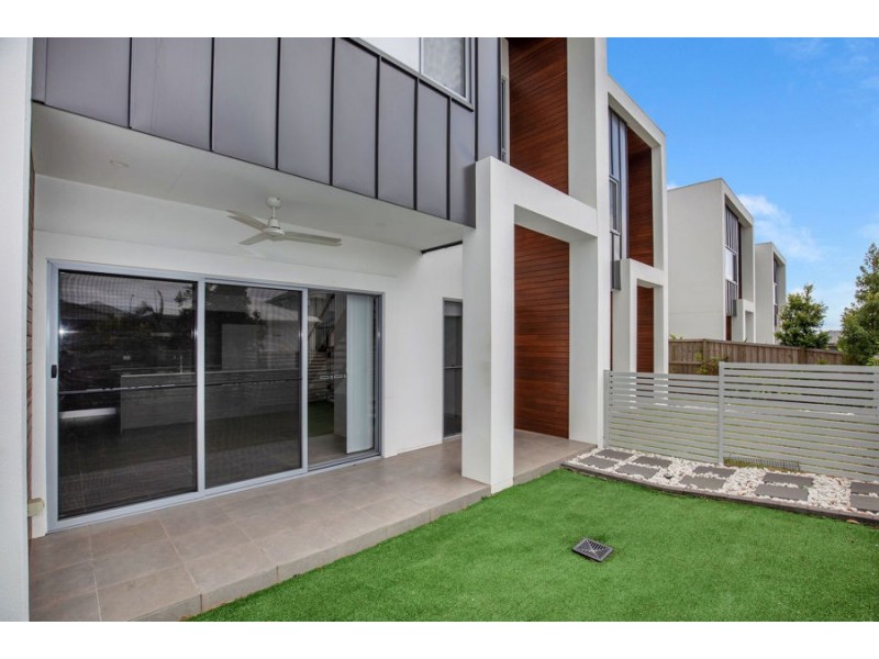 3/3 Gatina Crescent, Coomera QLD 4209
