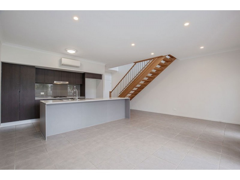 3/3 Gatina Crescent, Coomera QLD 4209