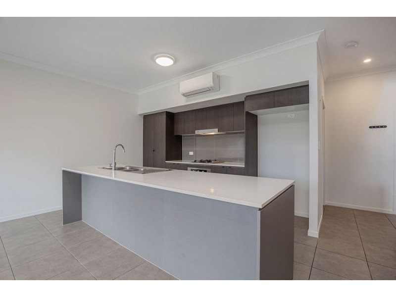 3/3 Gatina Crescent, Coomera QLD 4209