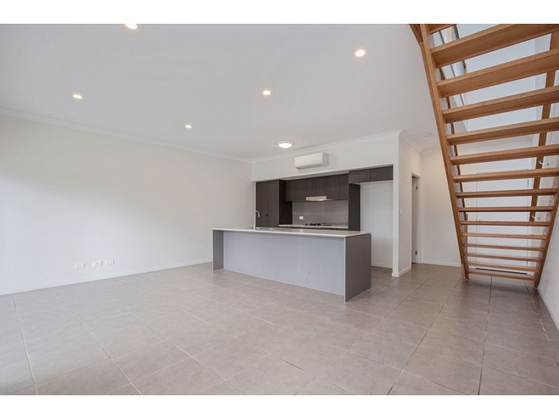 3/3 Gatina Crescent, Coomera QLD 4209