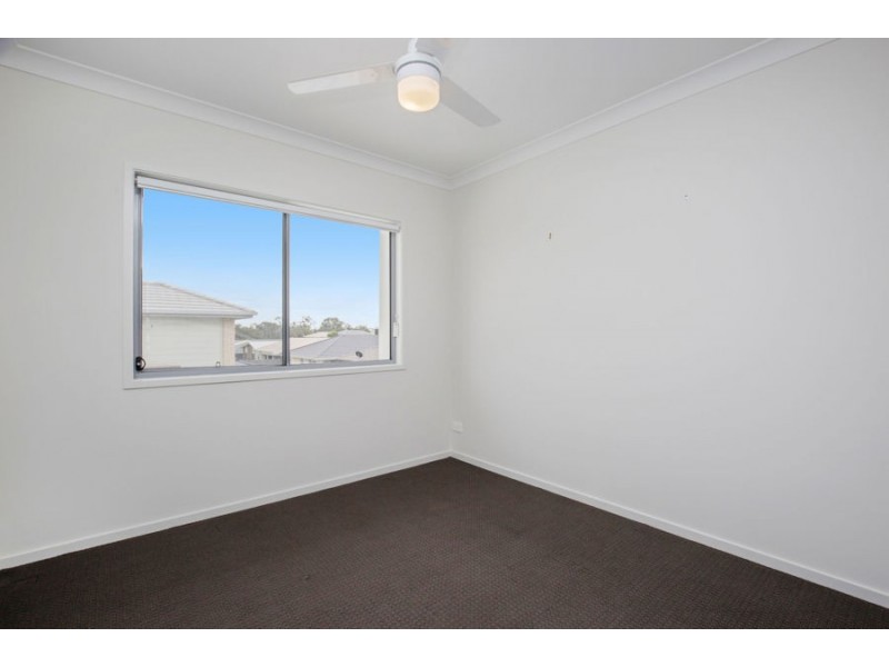 3/3 Gatina Crescent, Coomera QLD 4209