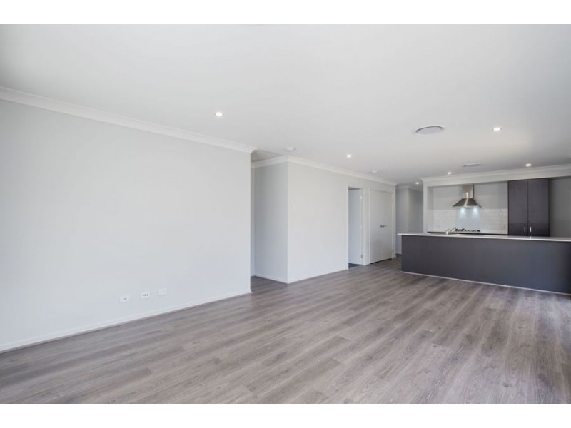 62 Lindeman Circuit, Pimpama QLD 4209