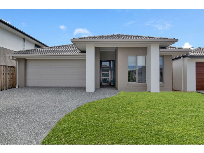 62 Lindeman Circuit, Pimpama QLD 4209