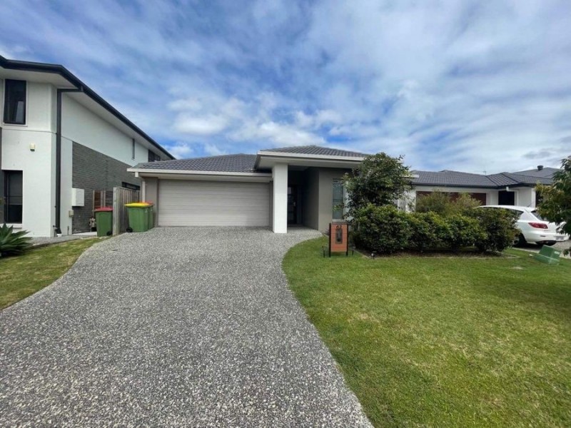 62 Lindeman Circuit, Pimpama QLD 4209