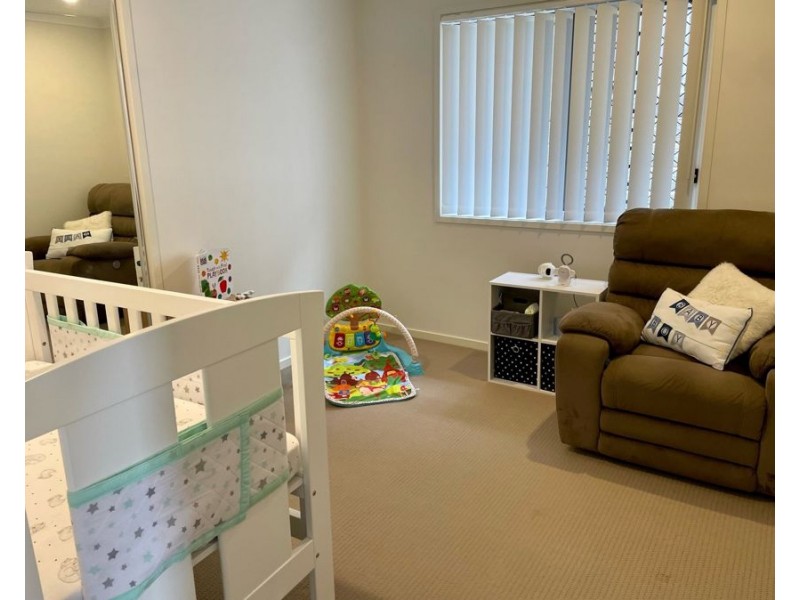 4 HIbiscus Crescent, Maudsland QLD 4210