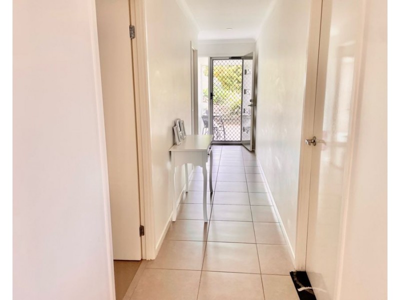 4 HIbiscus Crescent, Maudsland QLD 4210