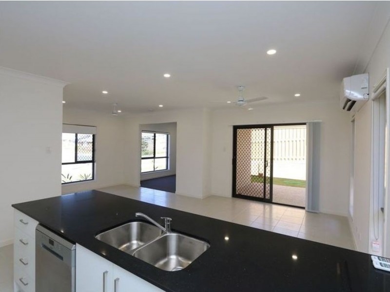 39 Augusta Boulevard, Pimpama QLD 4209