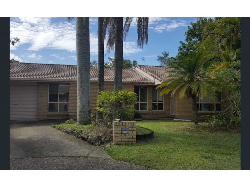 13 Gladful Court, Varsity Lakes QLD 4227