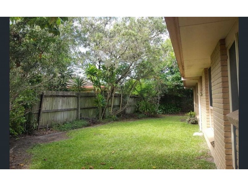 13 Gladful Court, Varsity Lakes QLD 4227