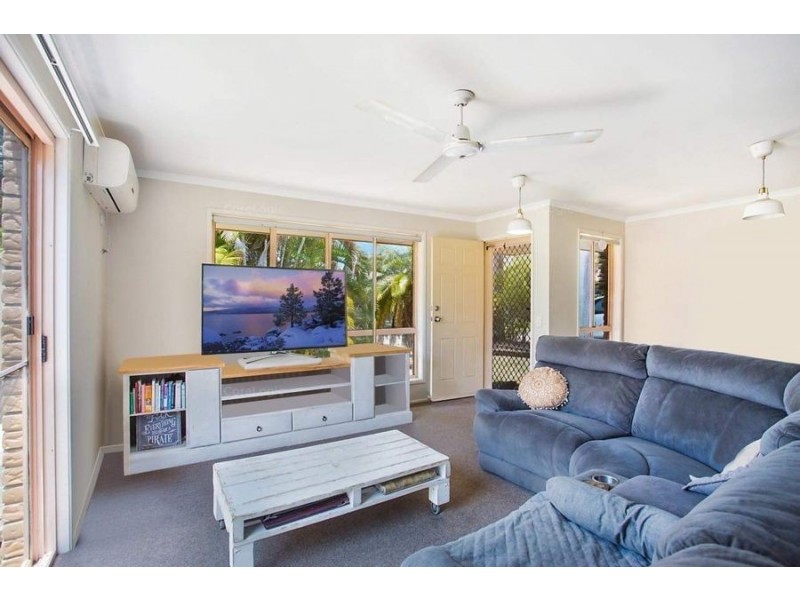 13 Gladful Court, Varsity Lakes QLD 4227