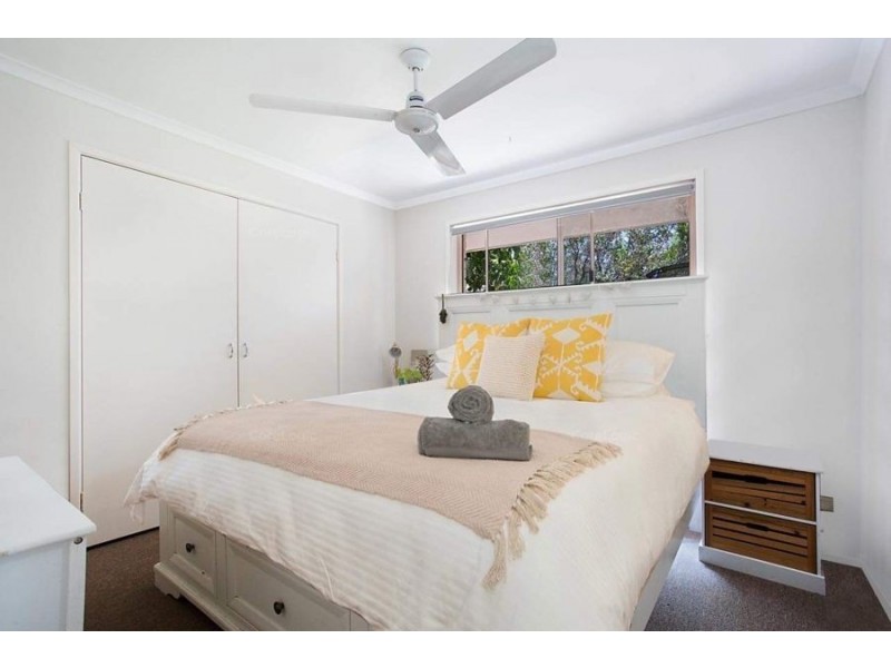 13 Gladful Court, Varsity Lakes QLD 4227