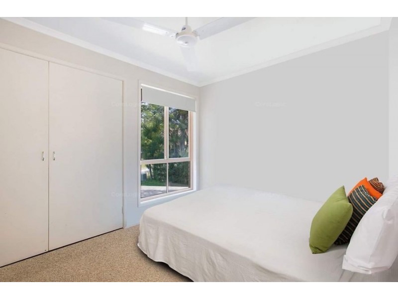 13 Gladful Court, Varsity Lakes QLD 4227