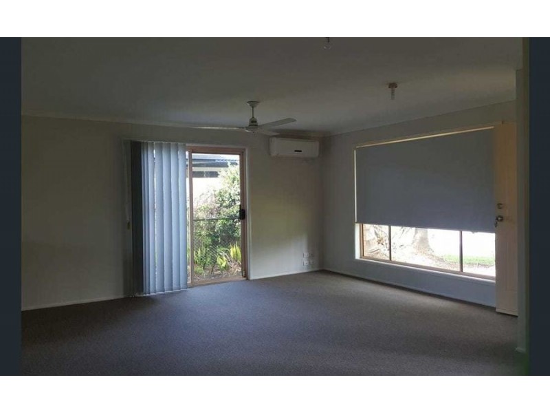 13 Gladful Court, Varsity Lakes QLD 4227