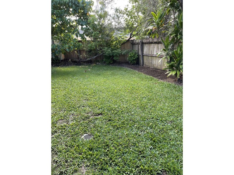 13 Gladful Court, Varsity Lakes QLD 4227