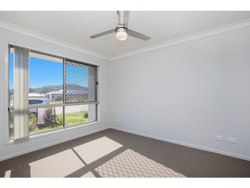 35 Village Boulevard, Pimpama QLD 4209