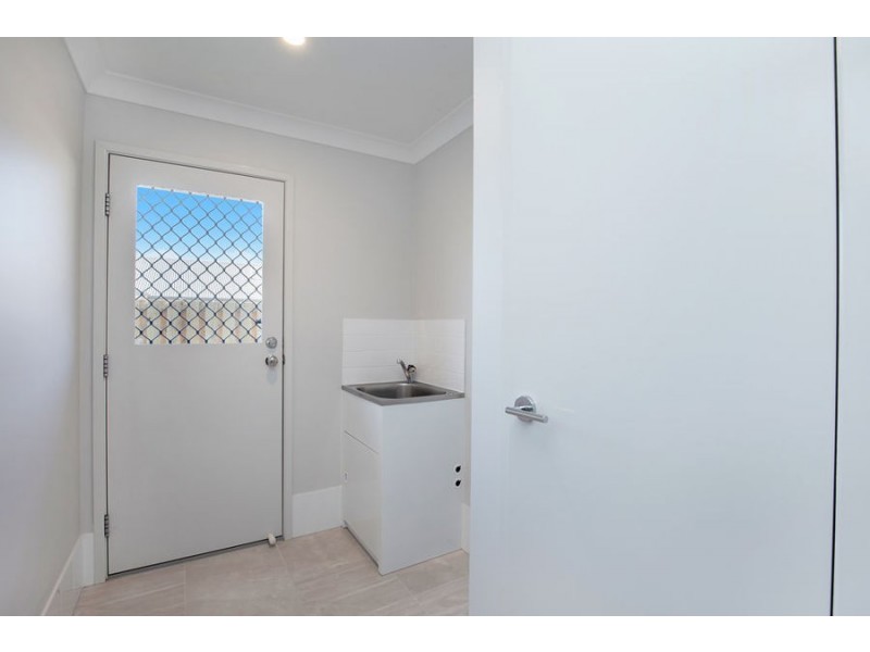 35 Village Boulevard, Pimpama QLD 4209