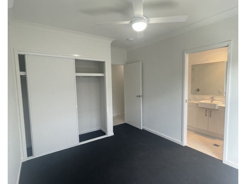 1/46 Mercy Circuit, Park Ridge QLD 4125