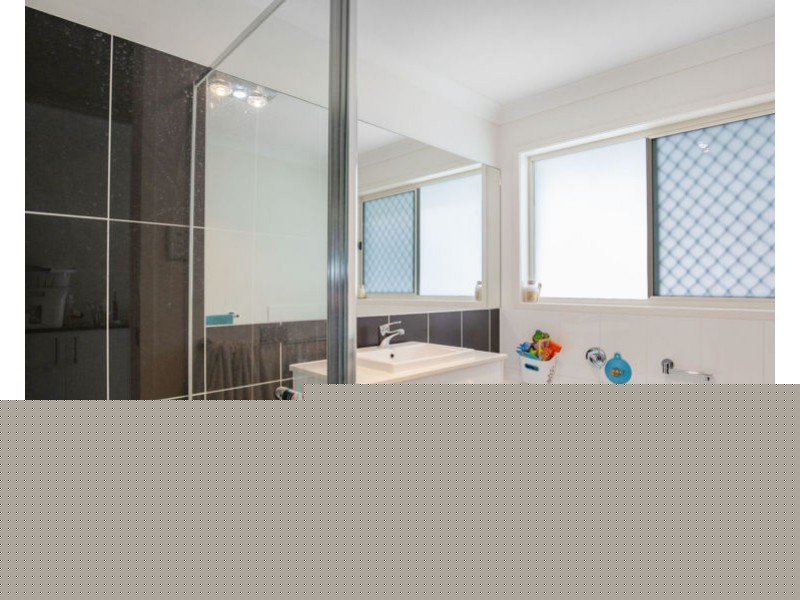 12 Apple Berry Avenue, Coomera QLD 4209