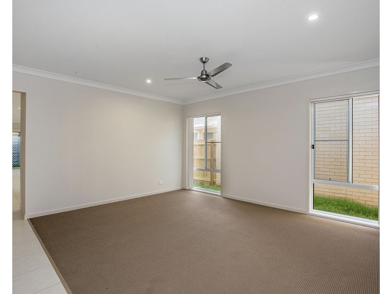 16 Learning St, Coomera QLD 4209
