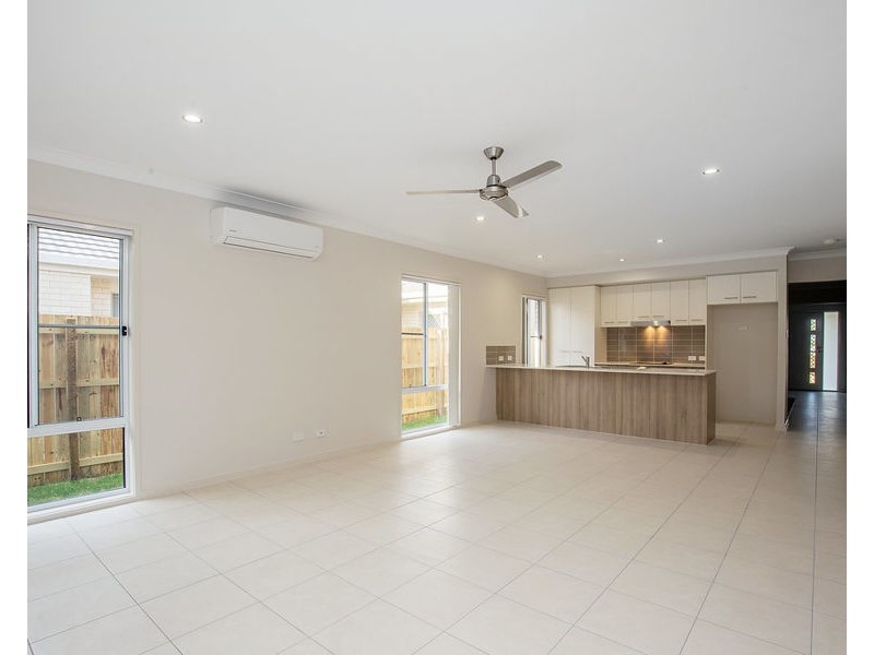 16 Learning St, Coomera QLD 4209