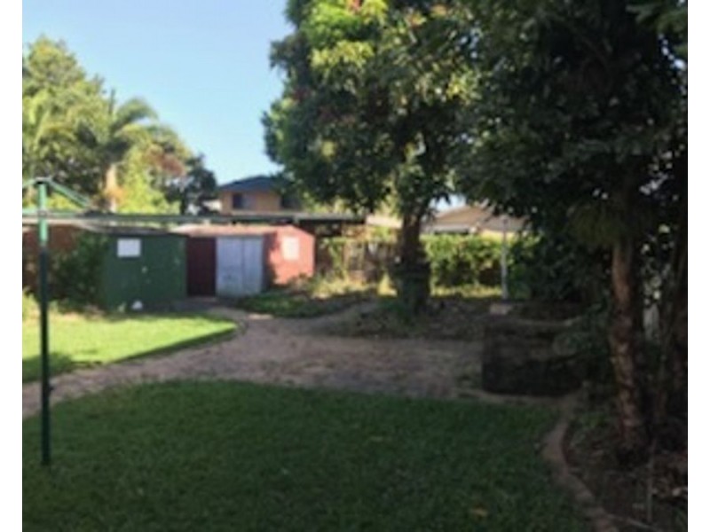 55 Fifth Ave, Palm Beach QLD 4221