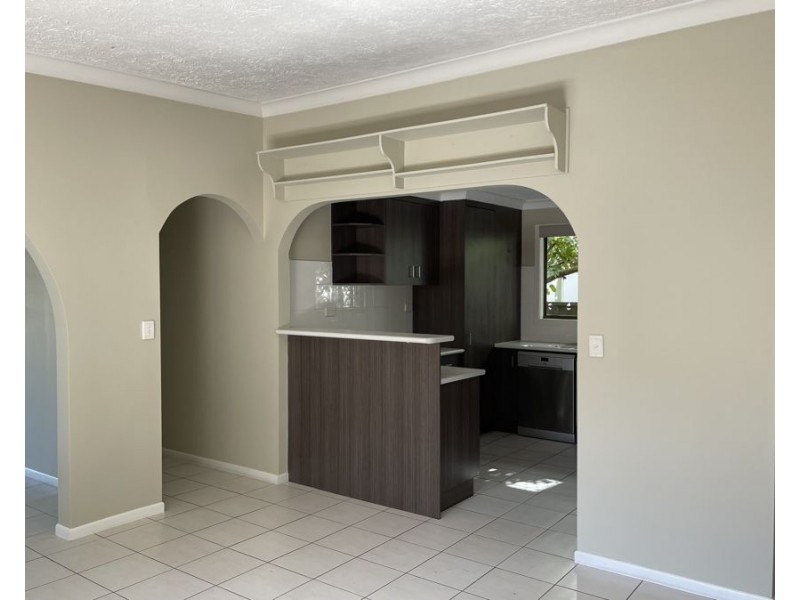 55 Fifth Ave, Palm Beach QLD 4221