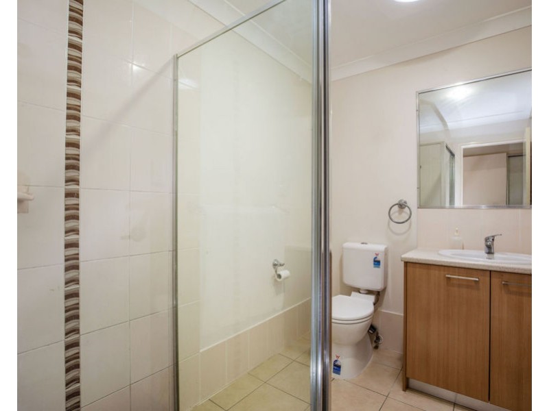 1/16 Armani Avenue, Pimpama QLD 4209