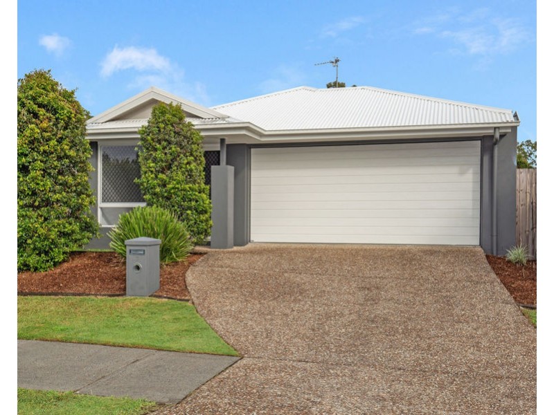 7 Moonstone St, Pimpama QLD 4209