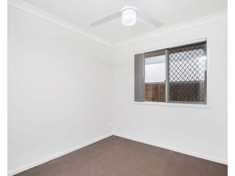 7 Moonstone St, Pimpama QLD 4209