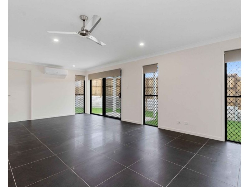 1 Tim Place, Coomera QLD 4209