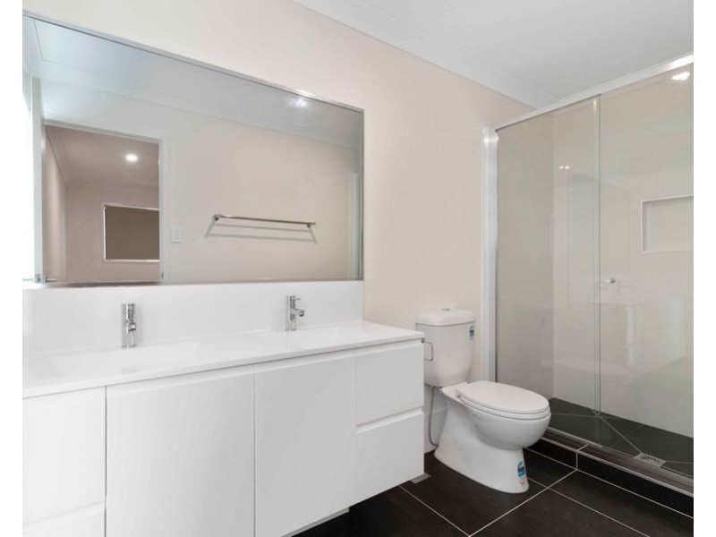1 Tim Place, Coomera QLD 4209