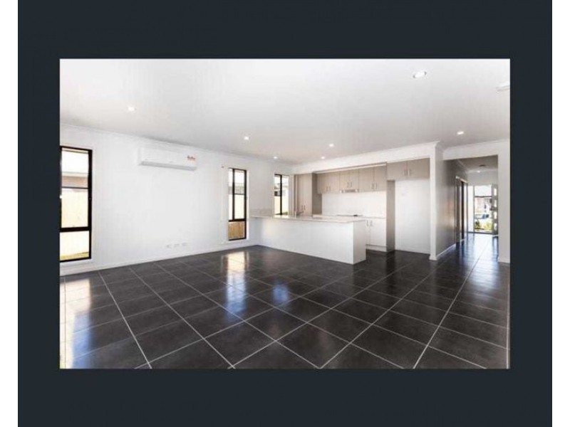 17 Rockford St, Pimpama QLD 4209