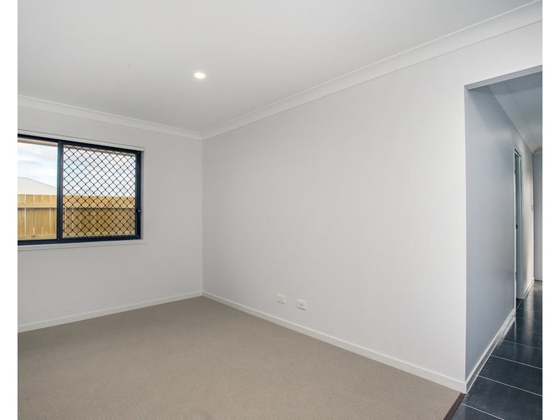 10 McWilliam St, Pimpama QLD 4209
