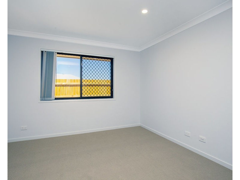 10 McWilliam St, Pimpama QLD 4209