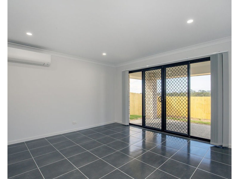 10 McWilliam St, Pimpama QLD 4209