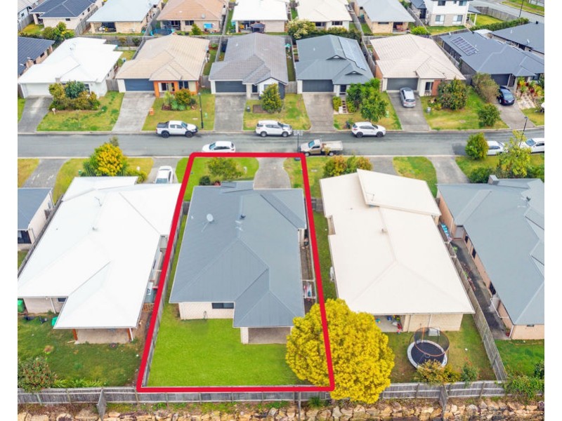 10 McWilliam St, Pimpama QLD 4209