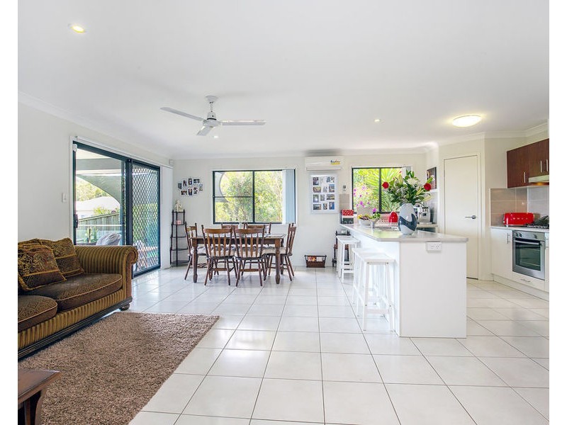 35 Diamantina Circuit, Pacific Pines QLD 4211
