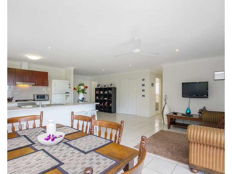35 Diamantina Circuit, Pacific Pines QLD 4211