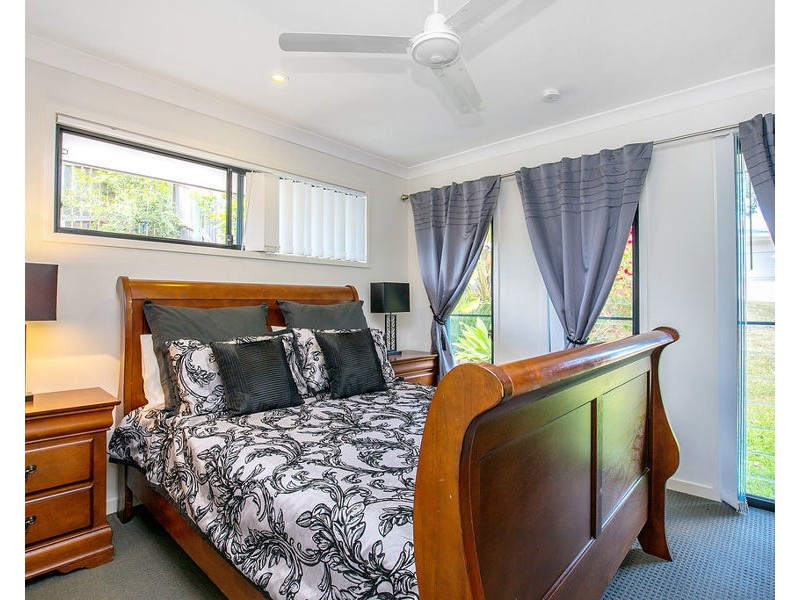 35 Diamantina Circuit, Pacific Pines QLD 4211