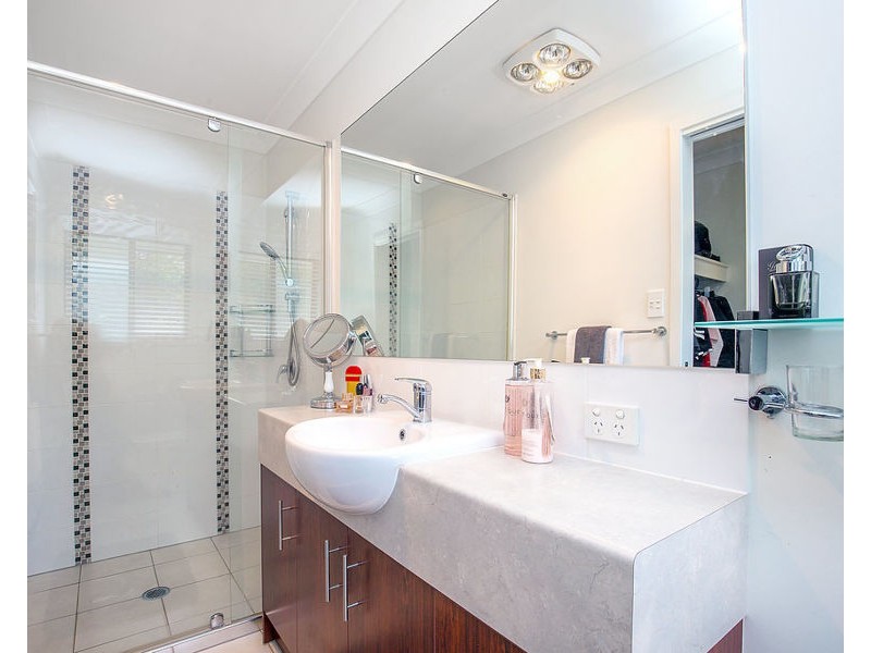 35 Diamantina Circuit, Pacific Pines QLD 4211