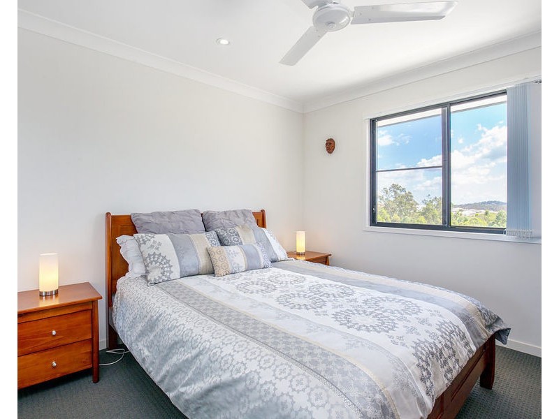 35 Diamantina Circuit, Pacific Pines QLD 4211