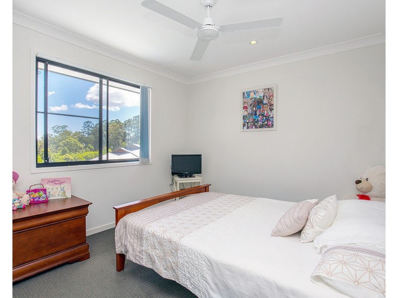 35 Diamantina Circuit, Pacific Pines QLD 4211