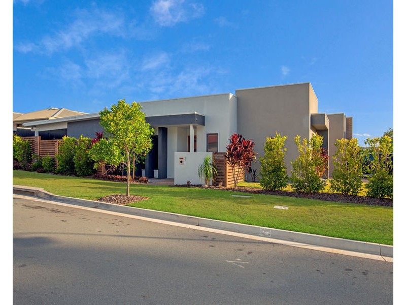 1/30 Taurus Circuit, Coomera QLD 4209