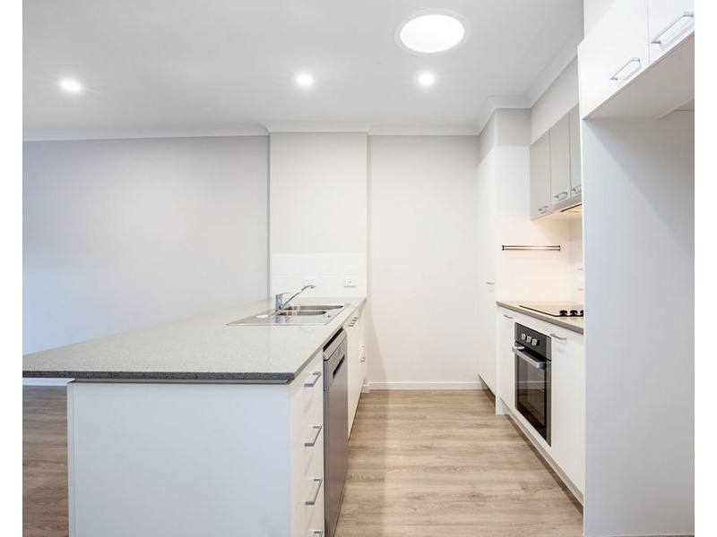 1/30 Taurus Circuit, Coomera QLD 4209