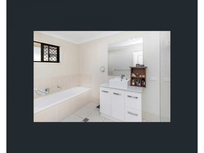 49 Charles Ave, Pimpama QLD 4209